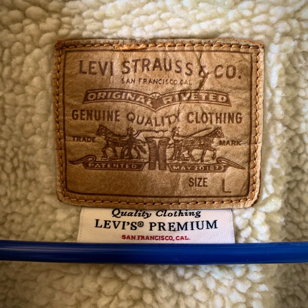 Levi’s Sherpa Women’s Jacket - Picture 3 of 4